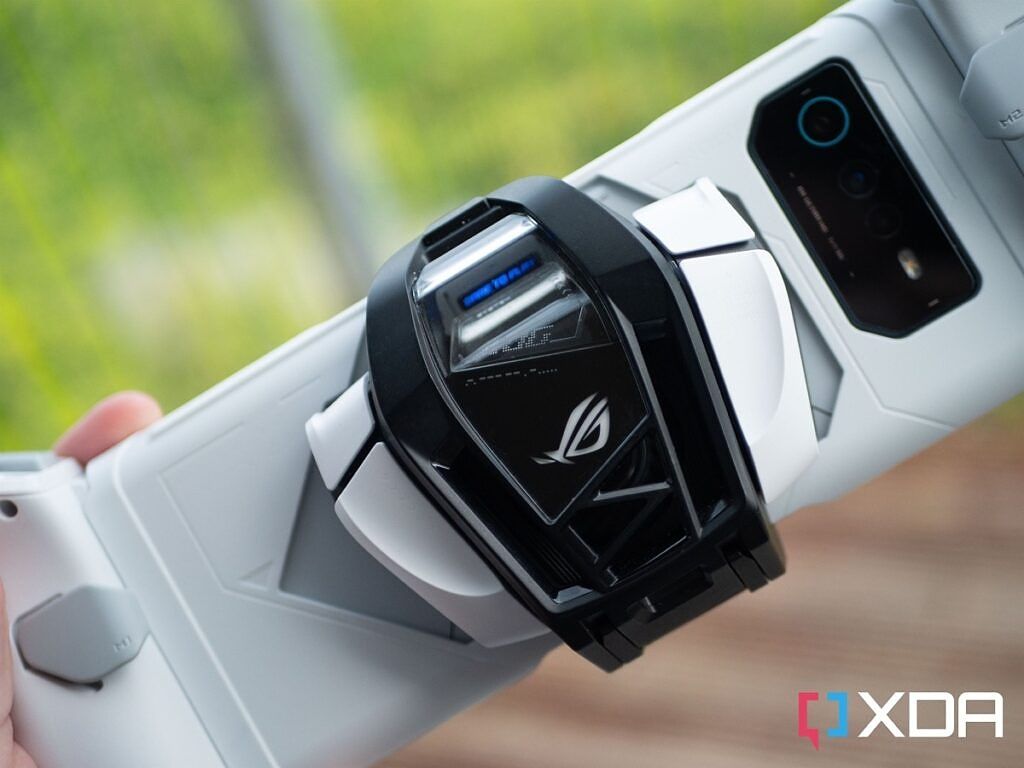スマホアクセサリー ROG Phone 6 AeroActive Cooler 6 AeroActive Cooler 6 for ROG Phone 5/5s Series | Power