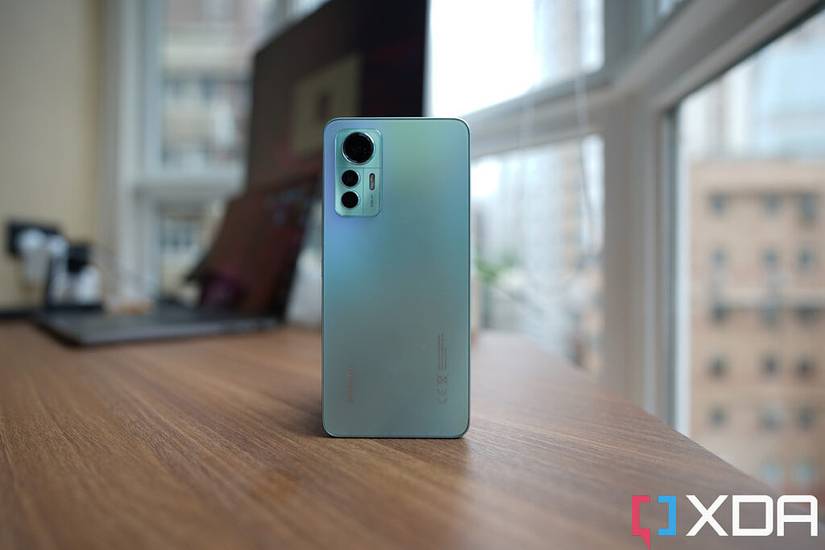 xiaomi 12 Lite back side 