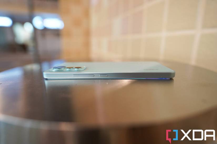 xiaomi 12 lite laying flat
