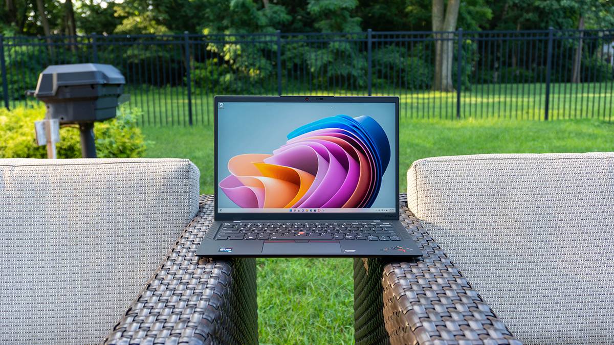 Lenovo ThinkPad X1 Carbon Gen 10 review: For business productivity