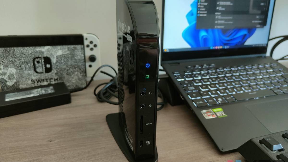 Angled front view of the Plugable USB-C Triple 4K Display Docking Station