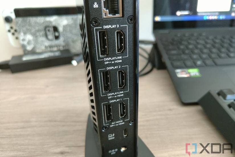 Plugable USB-C Triple 4K Display Docking Station review: Three