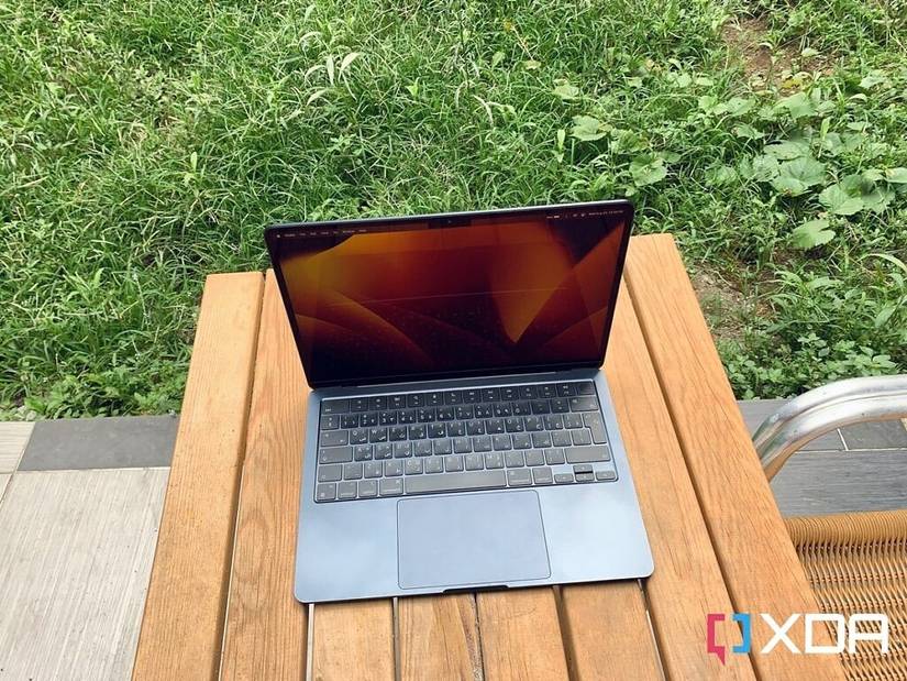 MacBook本体 M2 MacBook Air 13-inch MacBook Air - M2 - Midnight – Small Dog Electronics