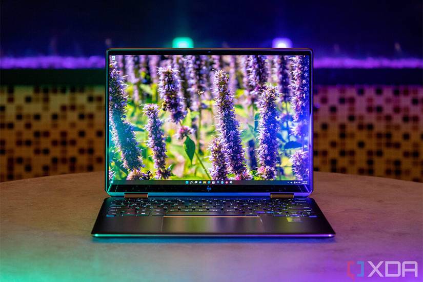 Front view of HP Spectre x360 13.5
