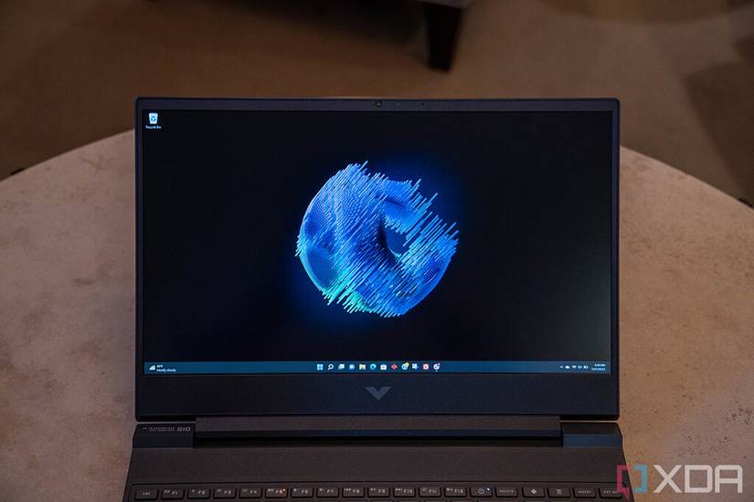 Close up of HP Victus 15 display