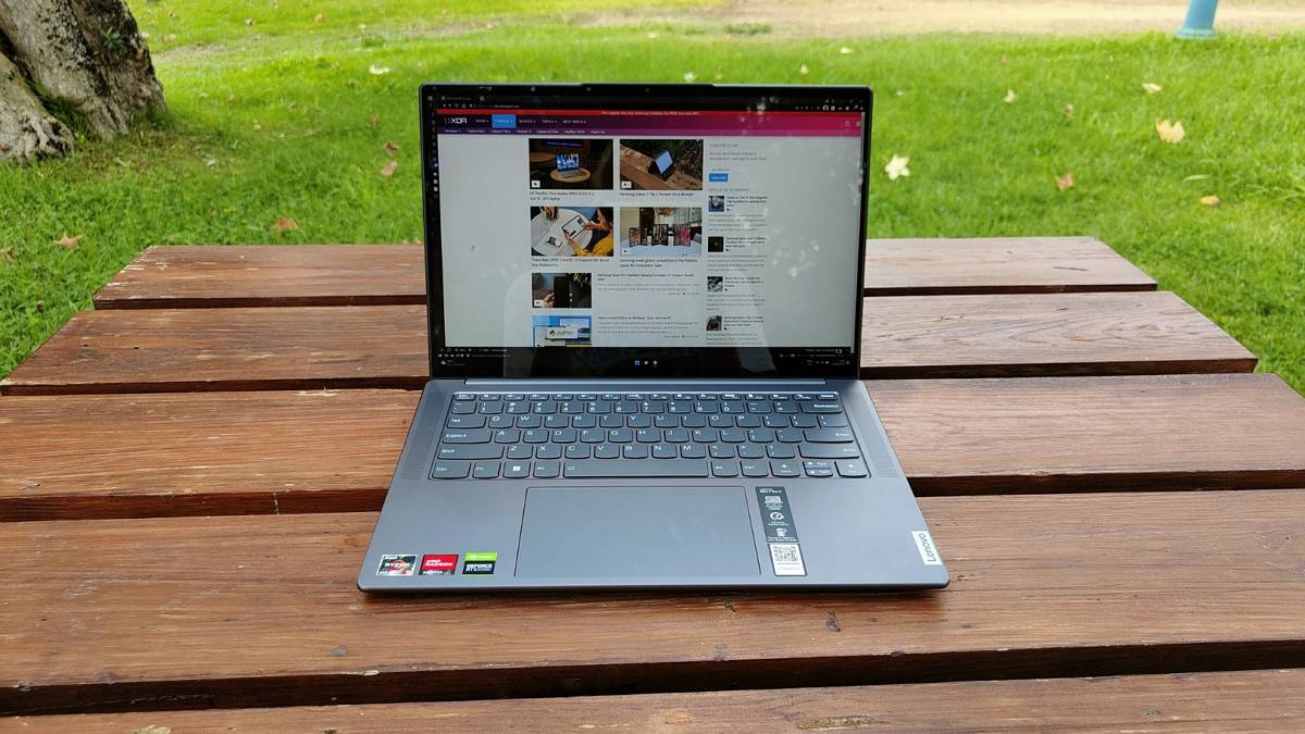 Front view of the Lenovo Slim 7 Pro X