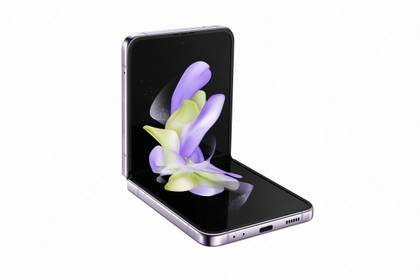 The Galaxy Z Flip 4 is a clamshell foldable that combines the compact form factor of yesteryear's phones with a modern Android experience equipped with the most powerful Qualcomm chipset and cutting-edge foldable OLED technology. 