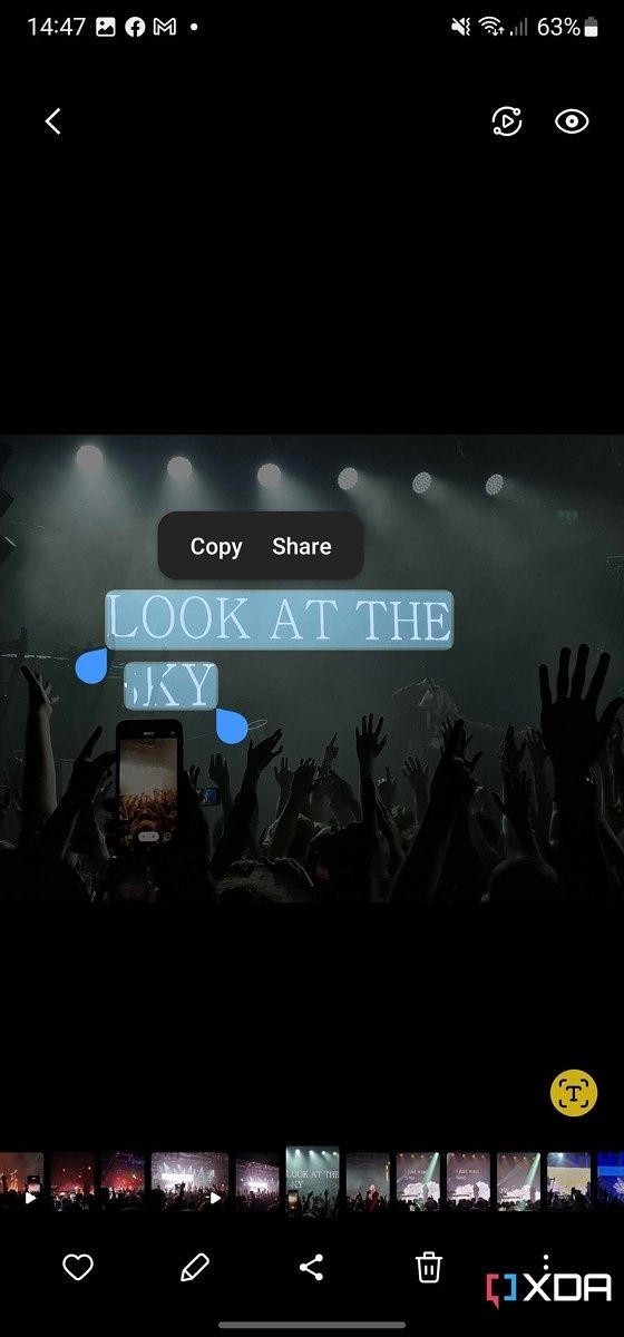 Recognize text that says 