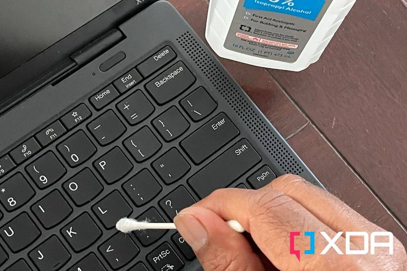 how-to-clean-your-laptop-keyboard