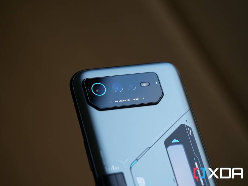 Asus ROG Phone 6D Ultimate catching the light on its camera lense