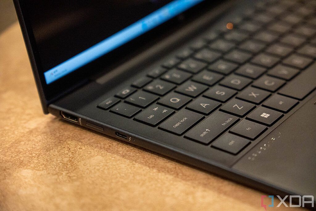 HP Elite Dragonfly G3 6G0Z5AV-AAID ノートPC HP Elite Dragonfly G3 Review: A Sleek Always Connected PC