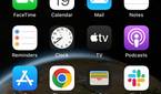 iOS 16 home screen