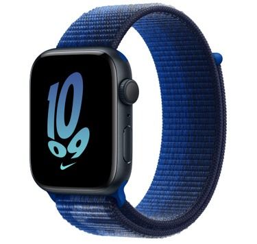 Midnight Apple Watch SE 2 with Nike Sport Loop on white background.