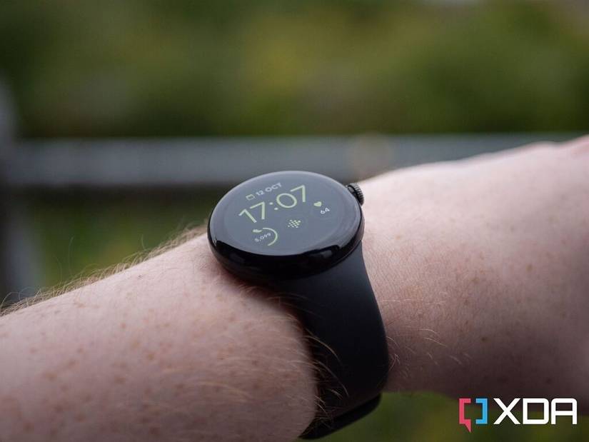 Google Pixel Watch bezels