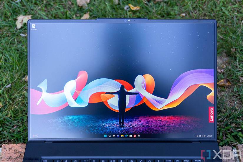 Close up of ThinkPad Z16 display