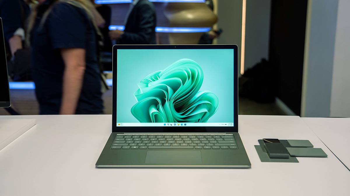 Surface-Laptop-5-1.jpg?w=1200& 