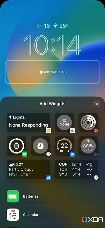 widget picker for the bottom section of the Lock Screen