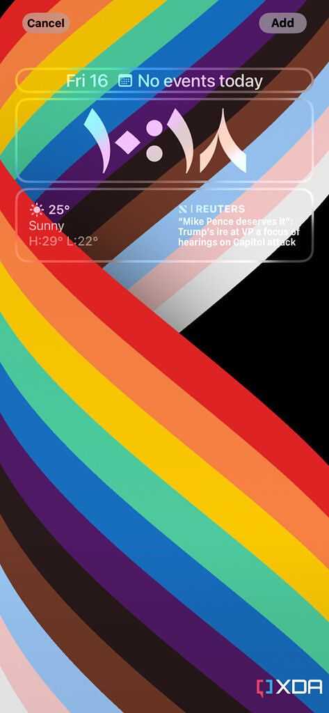 Lock Screen in edit mode showing different widgets