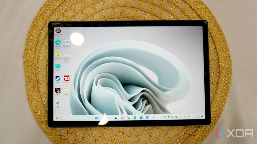 The IdeaPad Duet 5i from the front, alone as a tablet on a white background