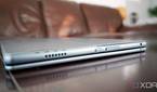 The ports on the right side of the IdeaPad Duet 5i