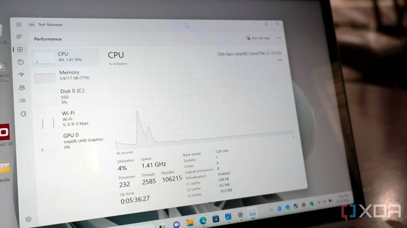 Task Manager open on the IdeaPad Duet 5i.