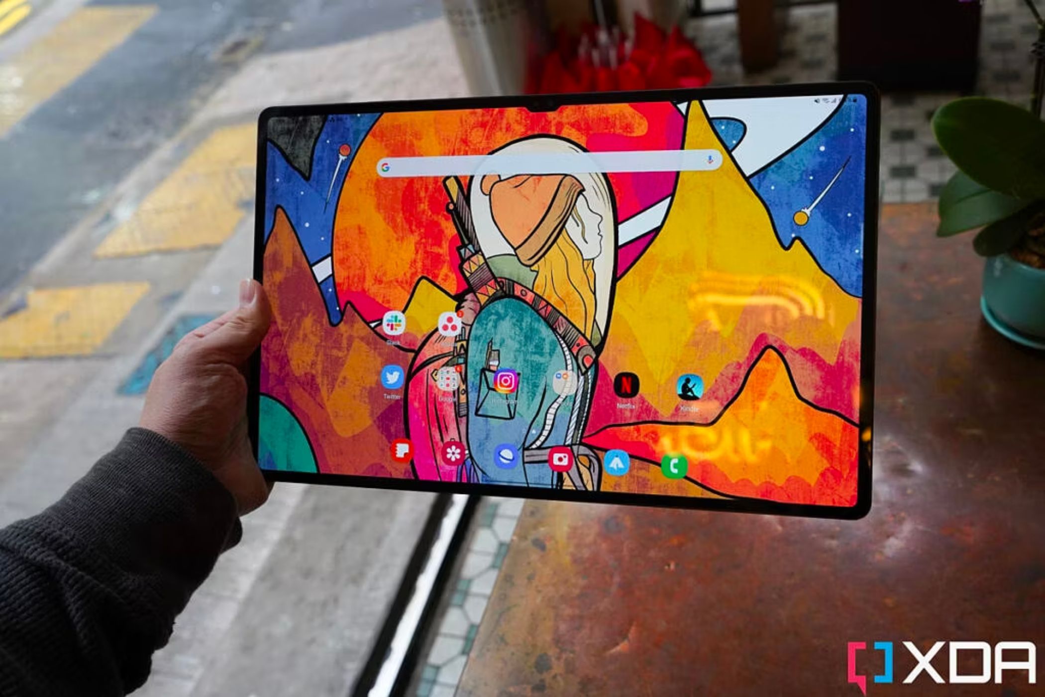 Grab the top-spec Galaxy Tab S8 Ultra at a flat $400 discount, no