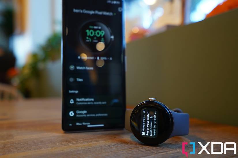 The Google Pixel Watch thinking it's not paired to a Pixel 7 Pro when it is, in fact, paired.