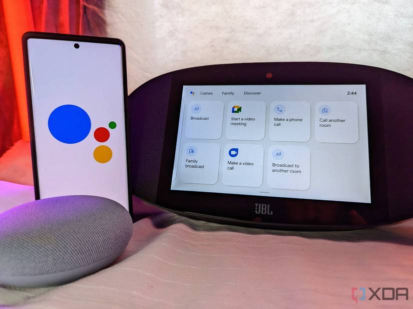 Google-Pixel-6-Pro-JBL-Link-View-Nest-Mini-1