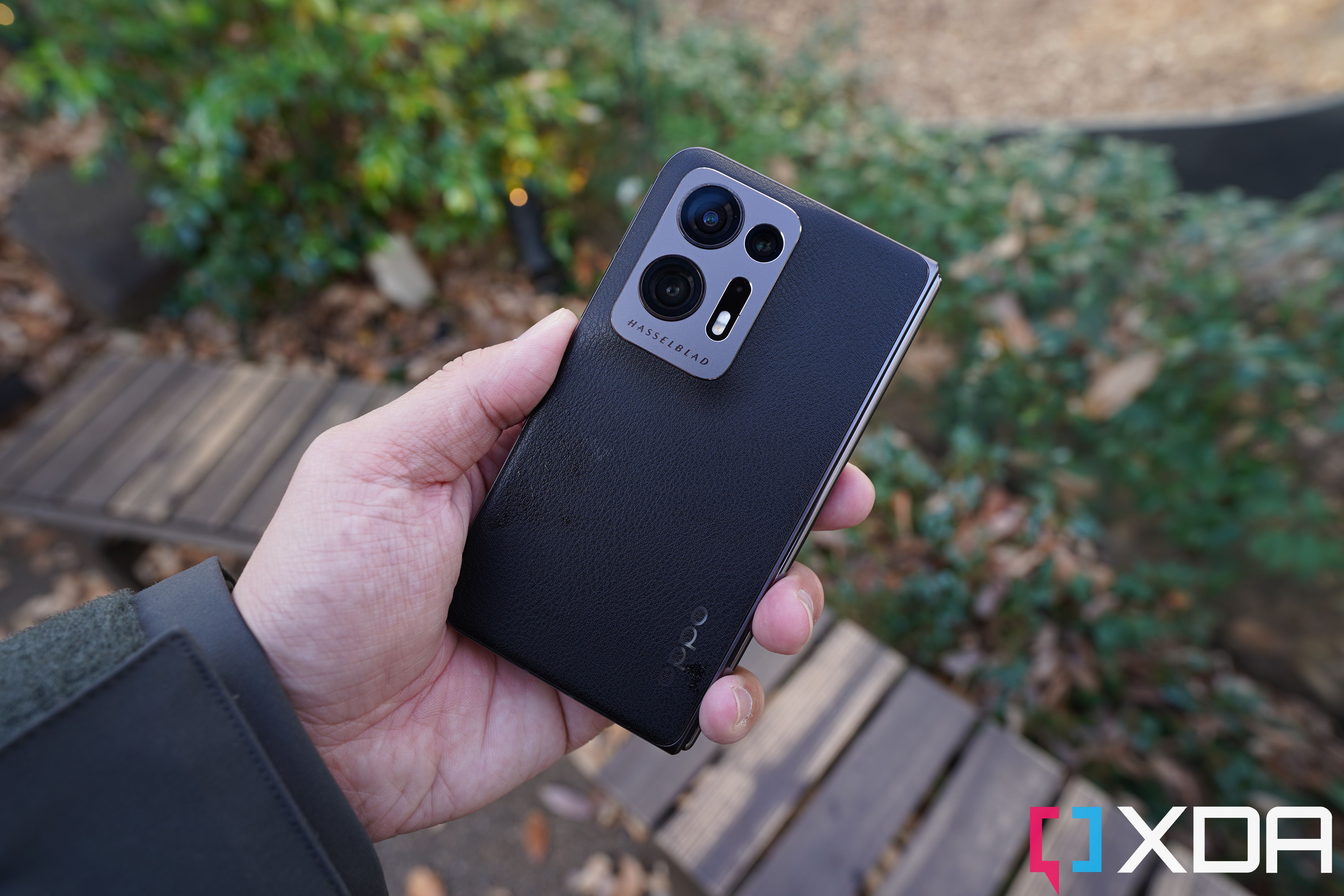 Oppo Find N2 hands-on: The lightest foldable deserves a