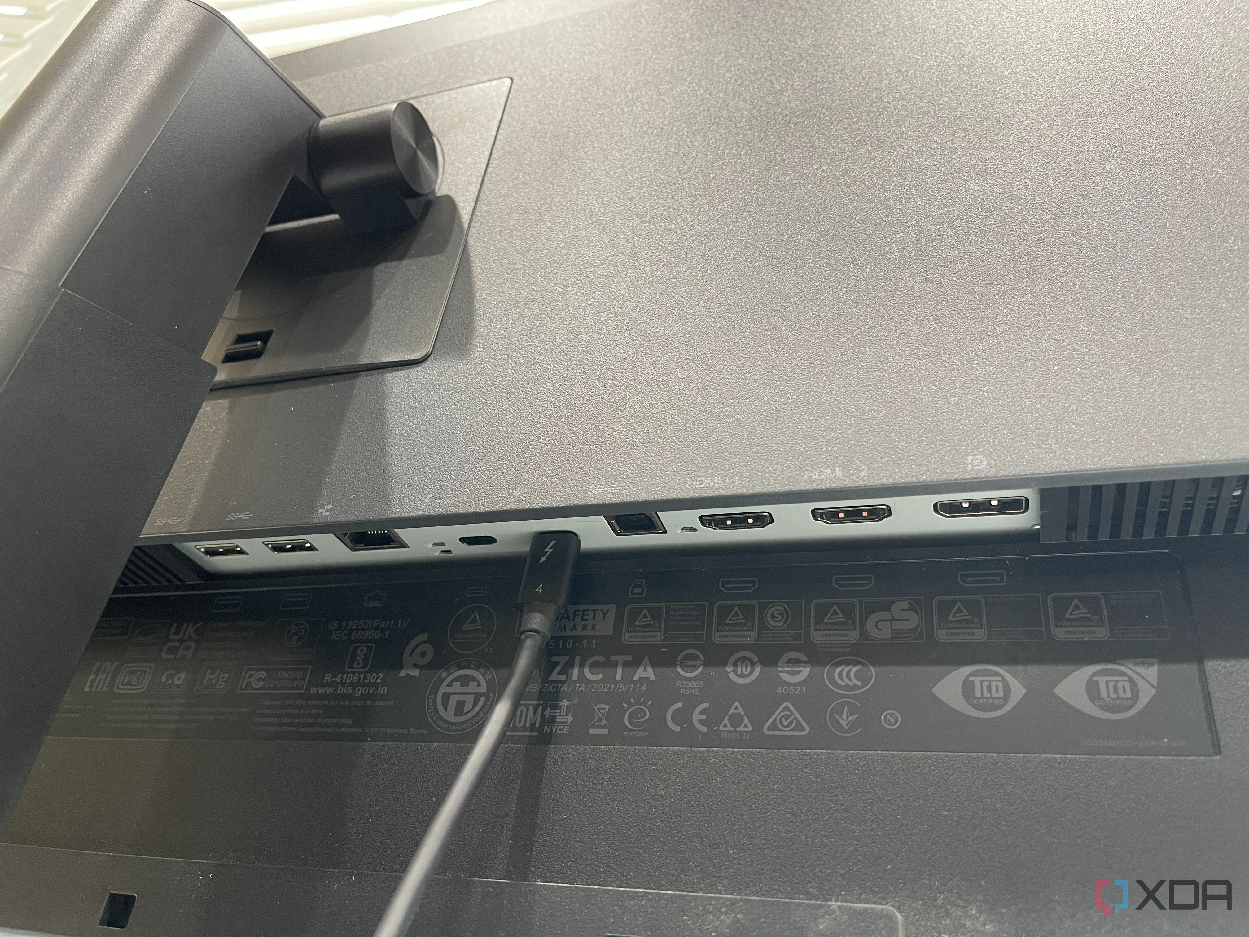 Lenovo ThinkVision P27u-20 monitor review: Great for content