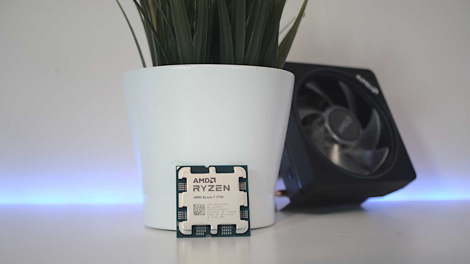 AMD Ryzen 7 7700