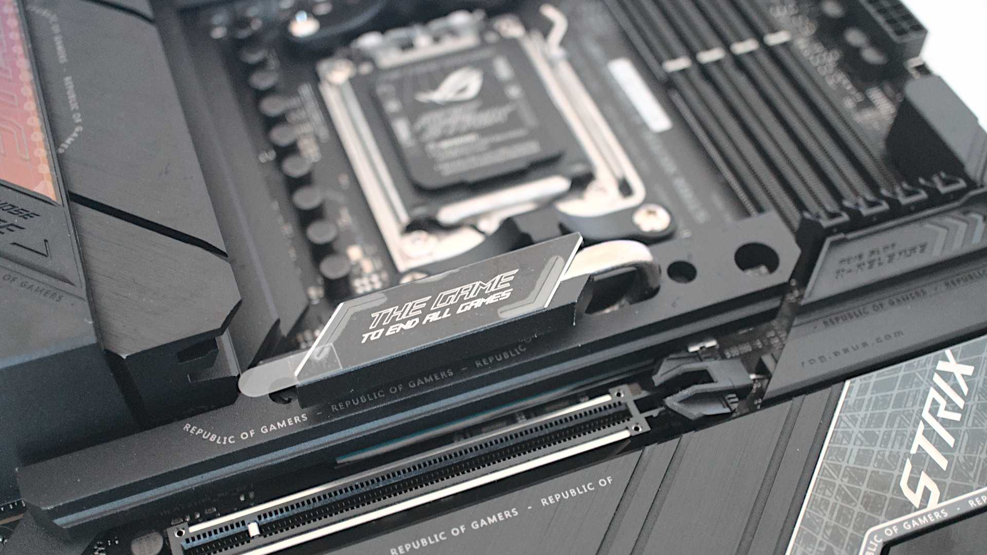 ASUS ROG Strix X670E-E Gaming WiFi