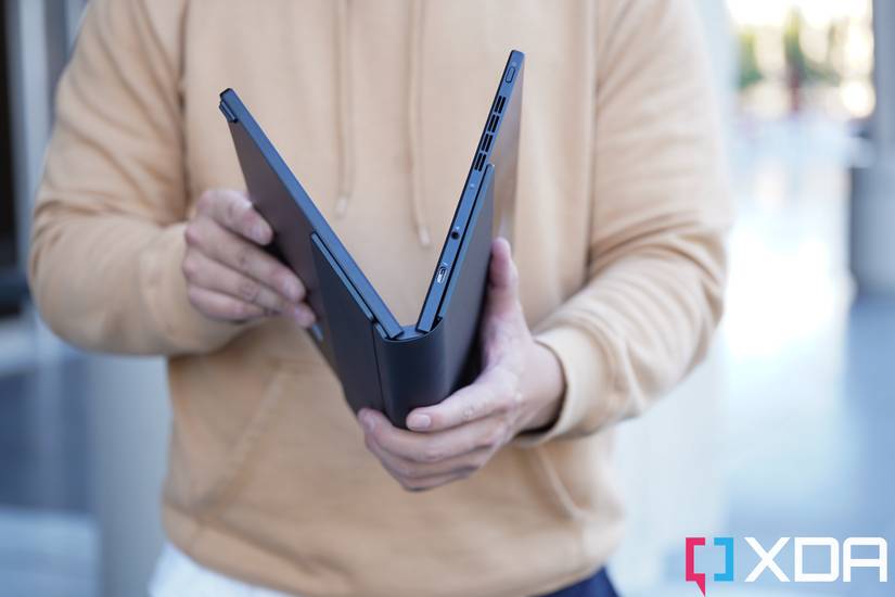 asus-zenbook-17-fold-oled-xda-review-100220