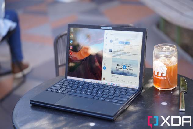 asus-zenbook-17-fold-oled-xda-review-100293