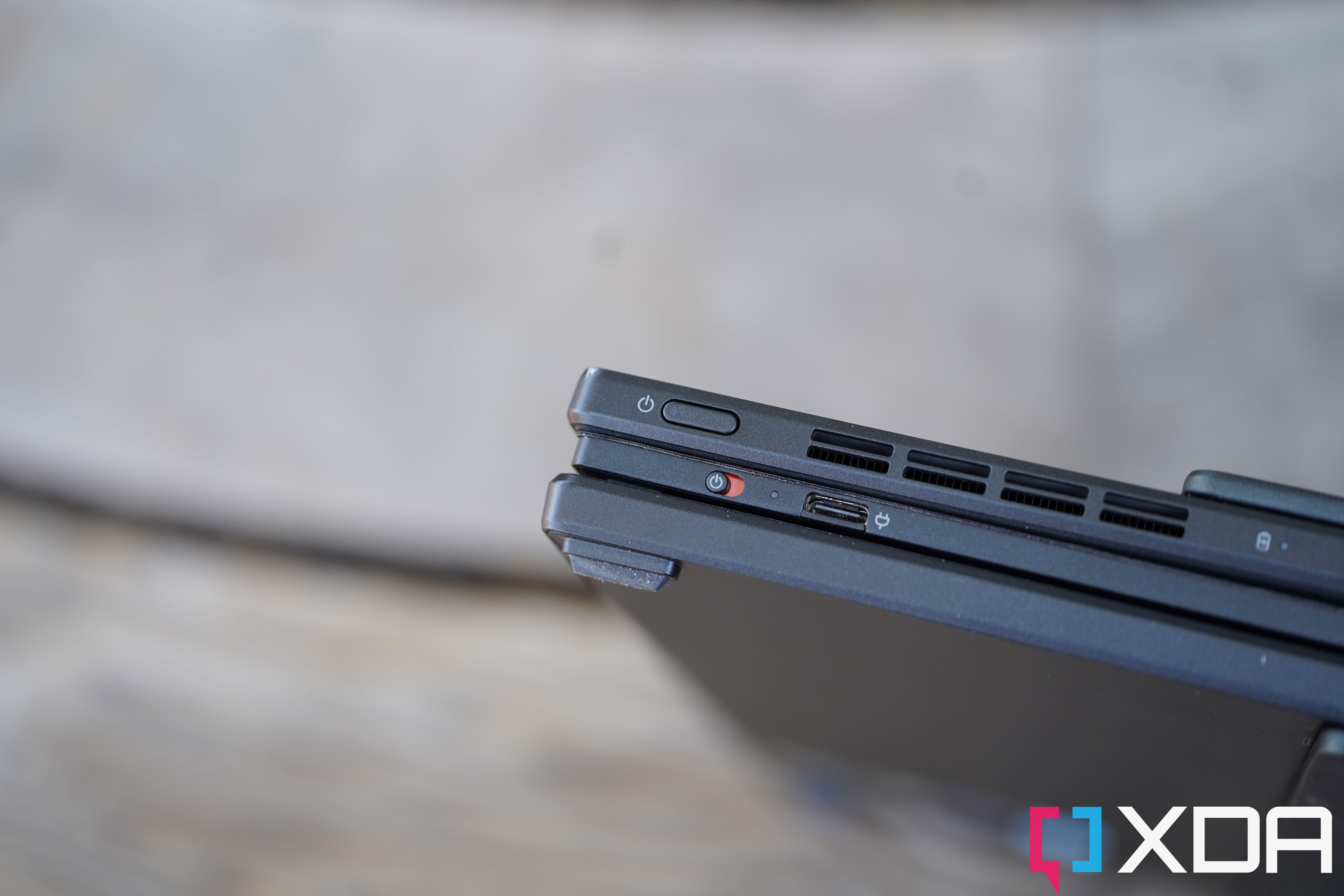 asus-zenbook-17-fold-oled-xda-review-100333-1