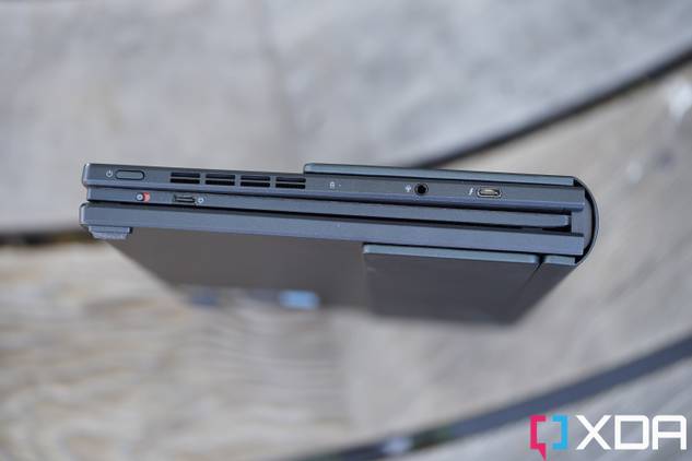 asus-zenbook-17-fold-oled-xda-review-100335