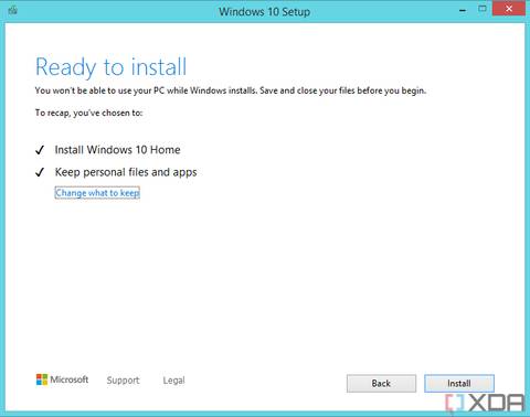 Screenshot of the Windows 10 installer showing an overview of the selected options. All files and apps are set to be kept.