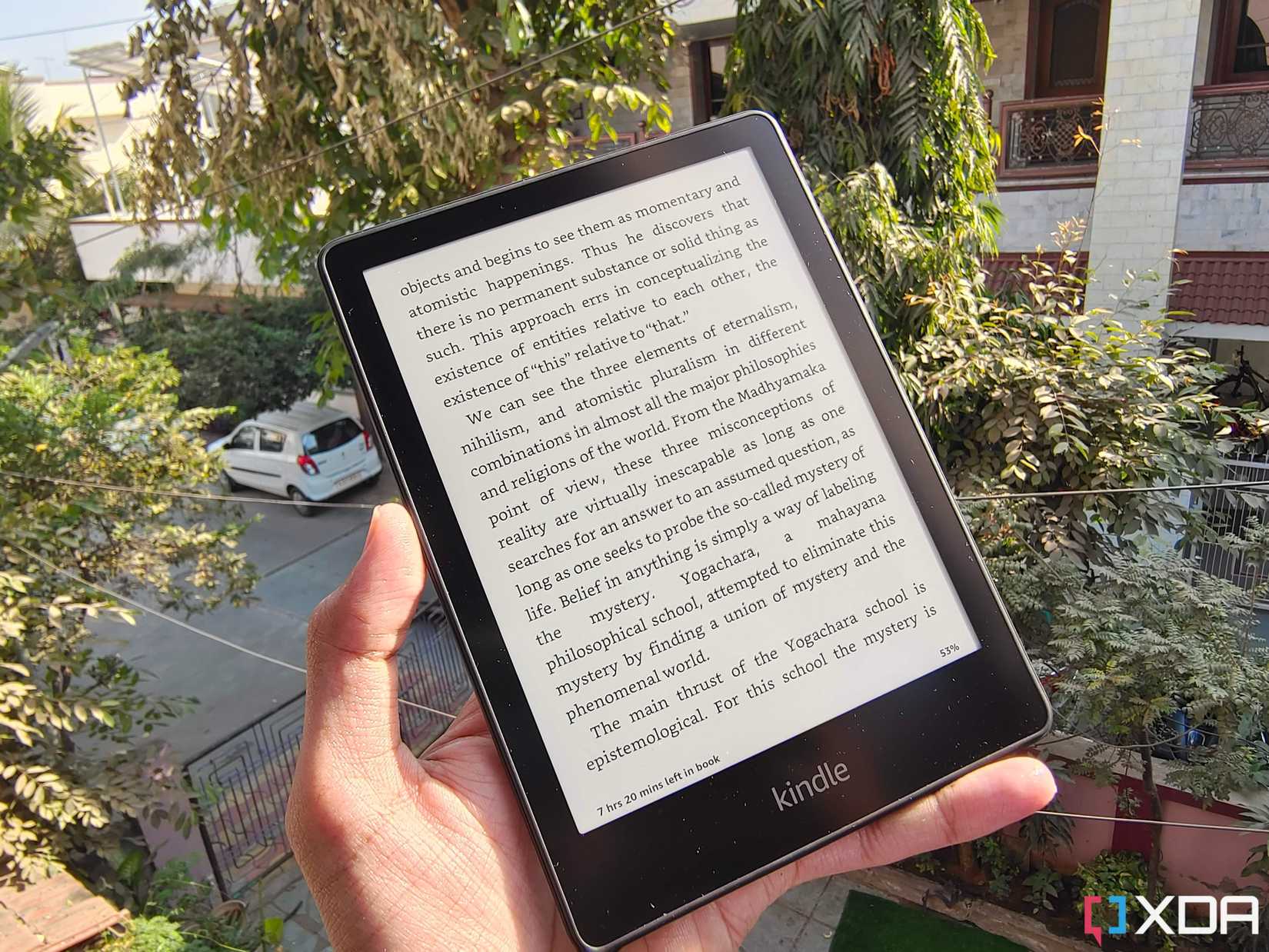 Kindle Paperwhite 2 in hand
