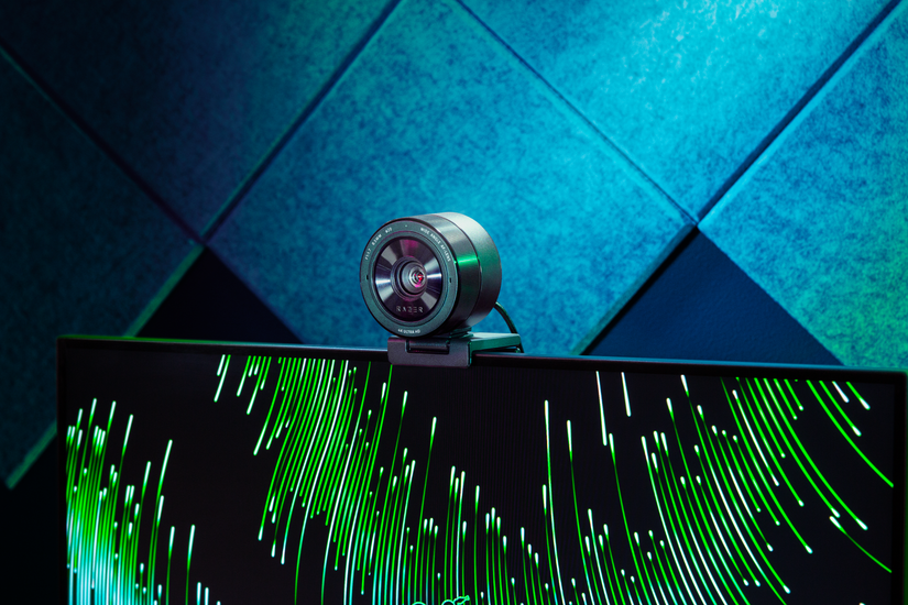 Razer's new Blade 16 has a mini-LED display that can change its resolution