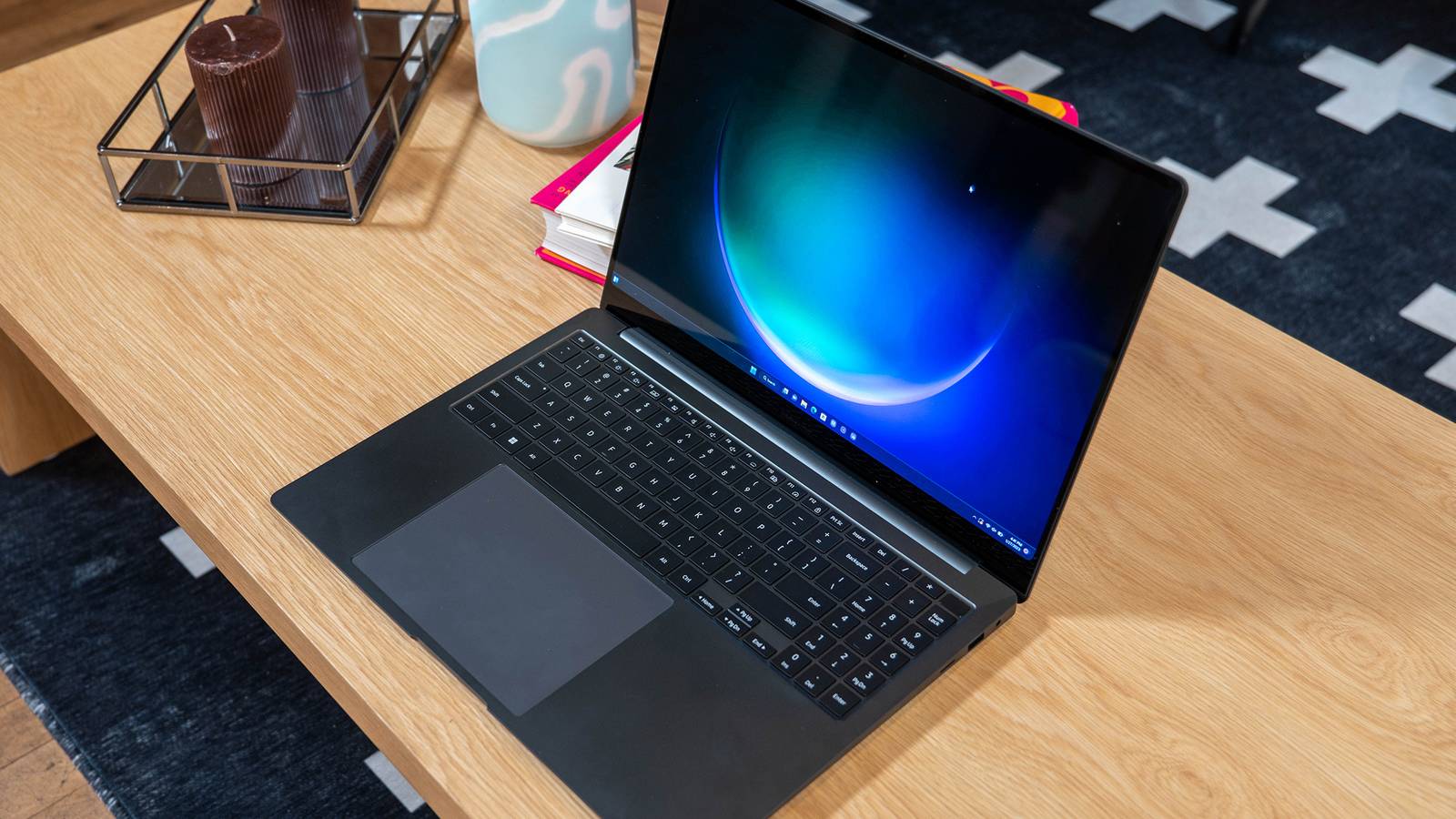 Samsung Galaxy Book 3 Ultra 2