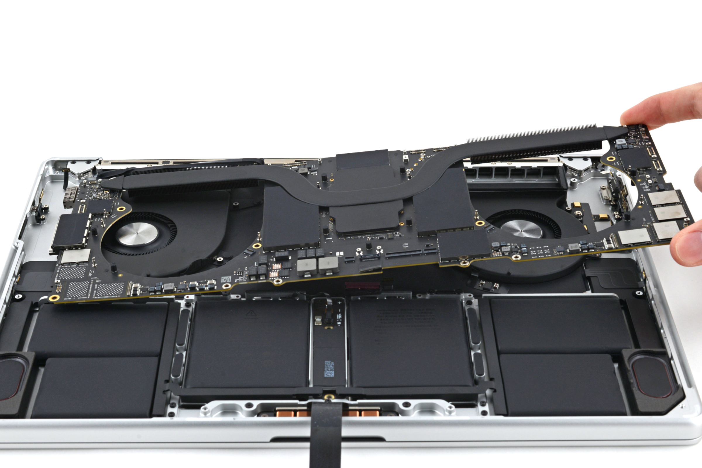 Apple's MacBook Pro 14 (2023) equipped with a 512GB SSD can