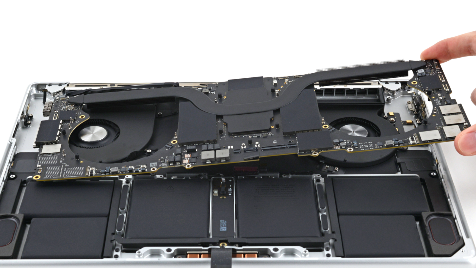 Apple's MacBook Pro 14 (2023) equipped with a 512GB SSD can