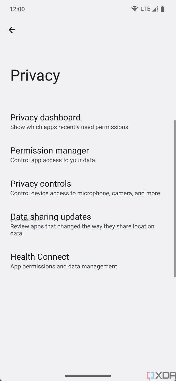 1_Android_14_Data_sharing_updates_in_Safety_Center_new_design