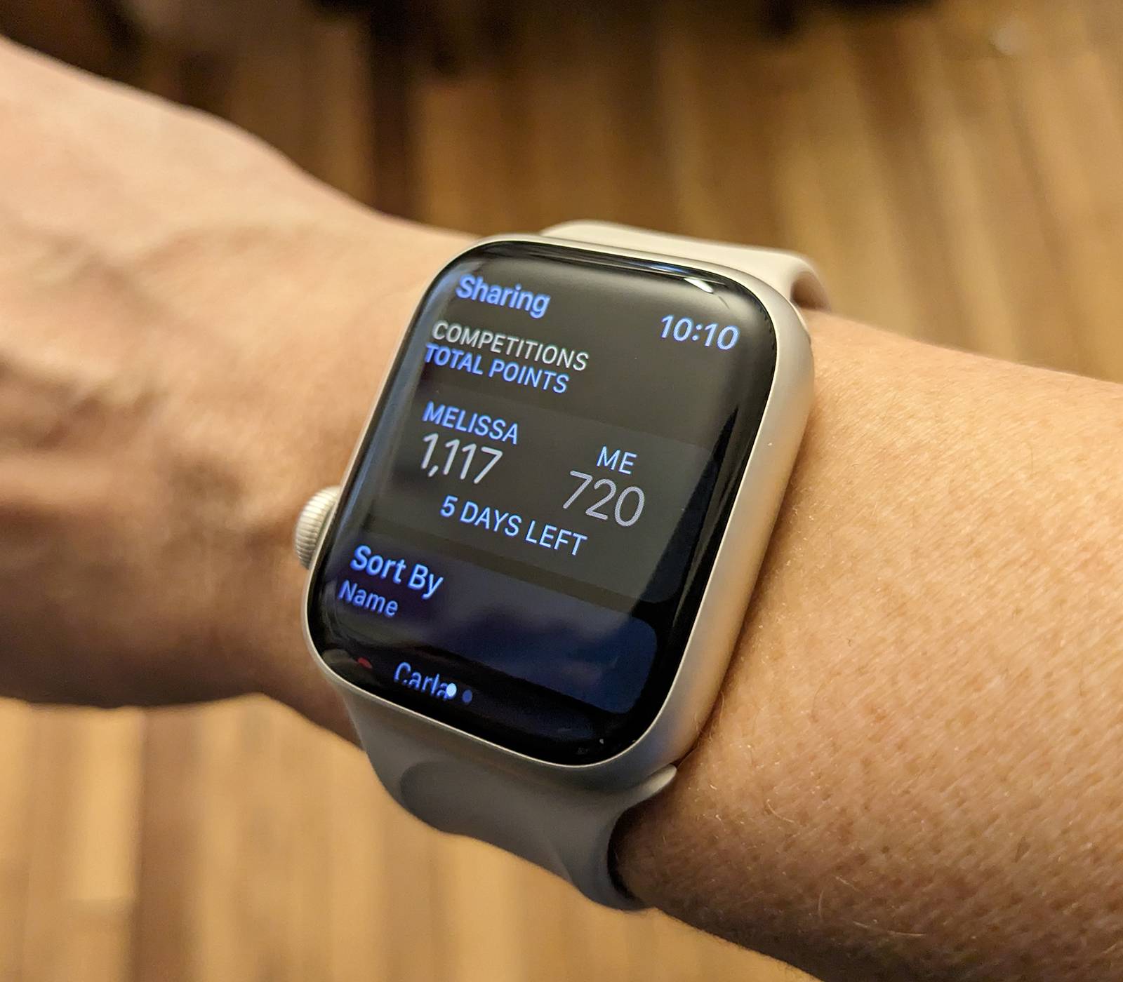 On Apple Watch Face Track My Steps Walking 6+ Thousand Step