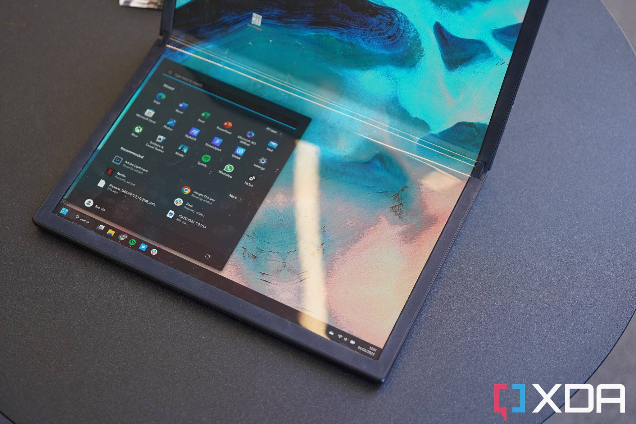 asus-zenbook-17-fold-oled-xda-review-dsdsdf00446