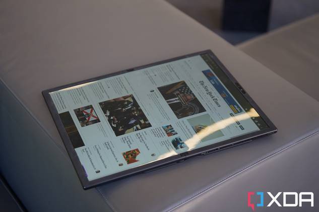 asus-zenbook-17-fold-oled-xda-review-dsdsdf00457