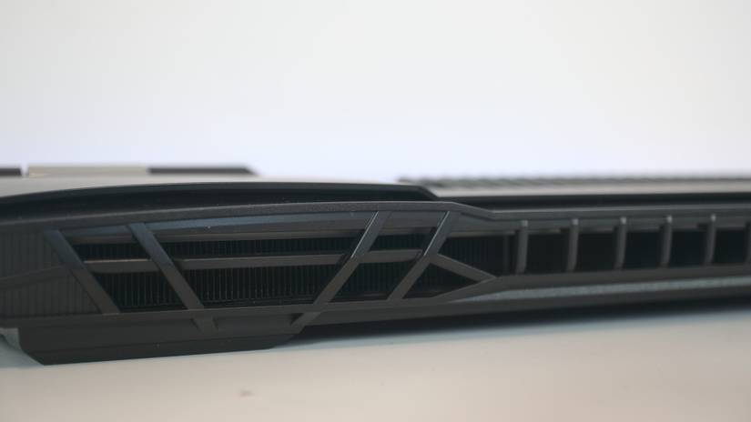MSI Titan GT77 HX