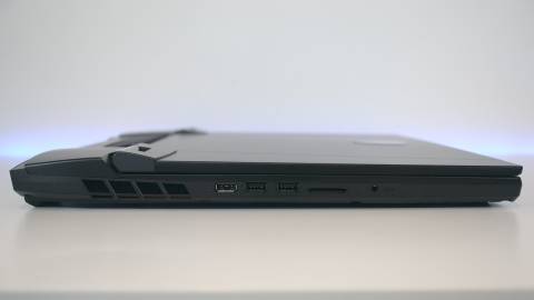 MSI Titan GT77 HX