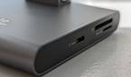 Plugabel USB-C dock ports right