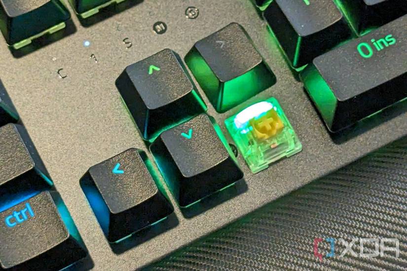The Keycaps on the Razer Blackwidow V4 Pro Keyboard 